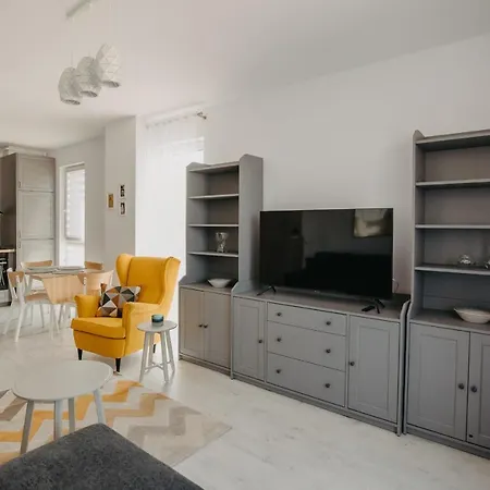 Charming Flat With Balcony & Private Parking Apartamento Timişoara
