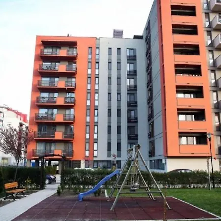 Charming Flat With Balcony & Private Parking Apartamento Timişoara